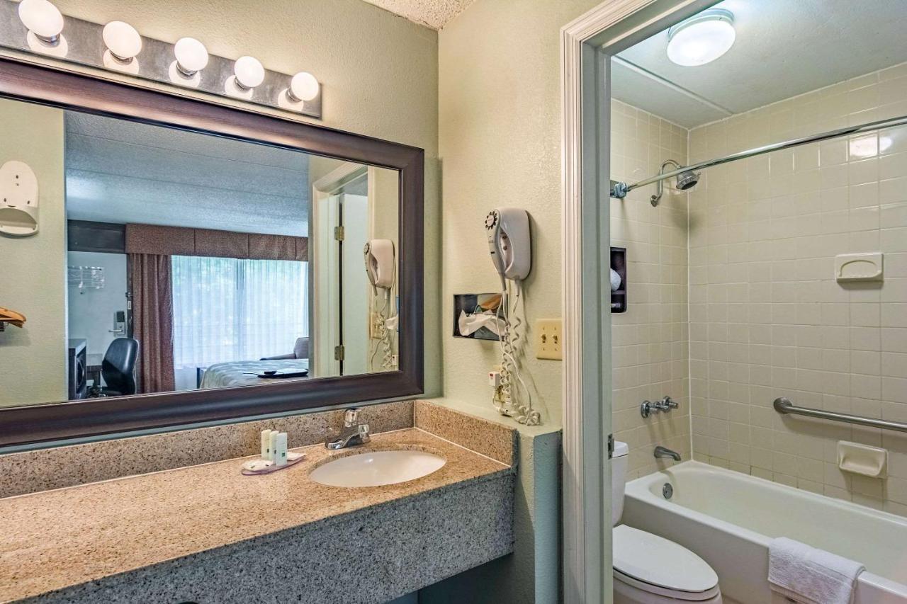 Quality Inn Columbus Near Fort Benning Екстериор снимка